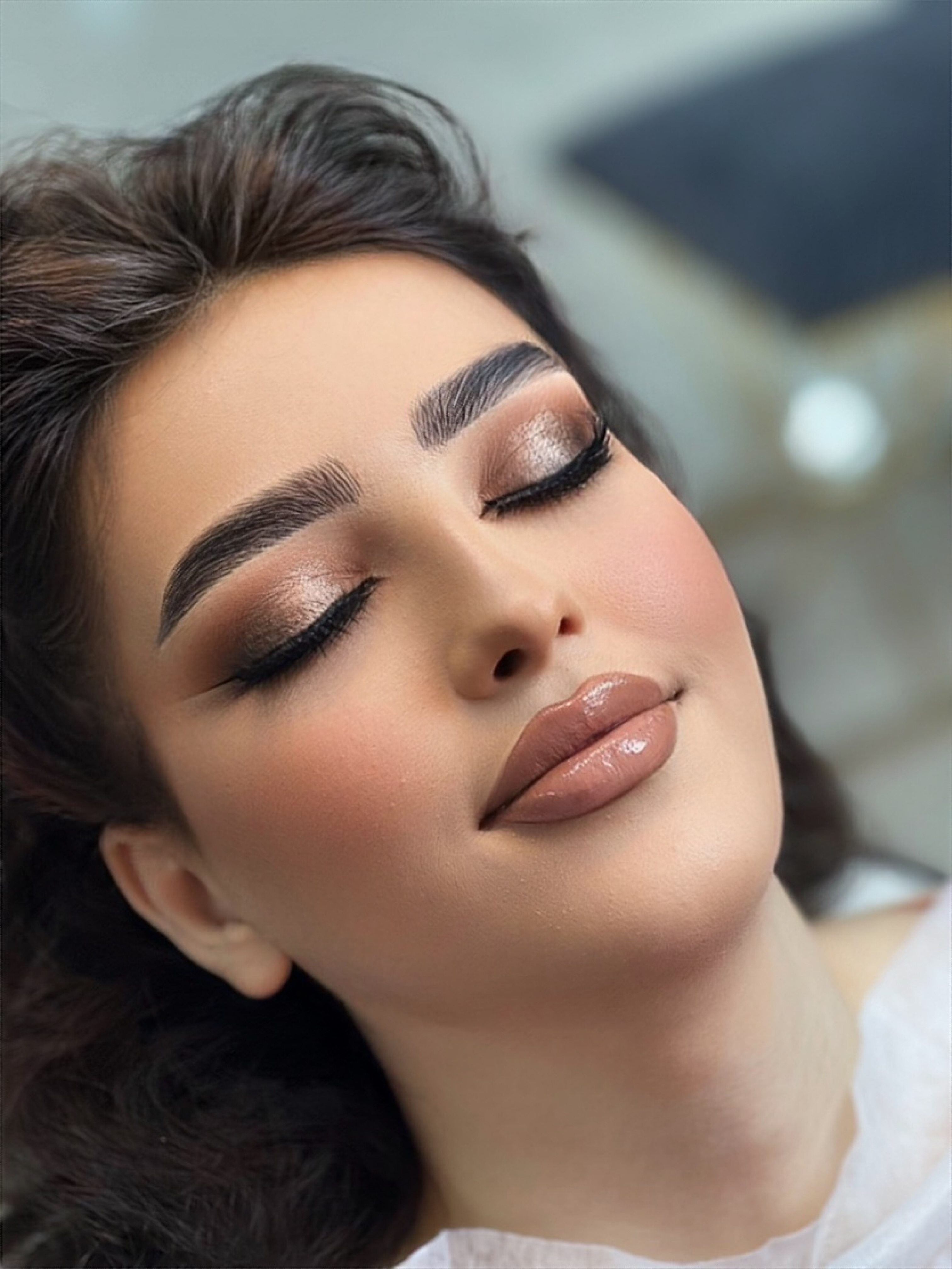 میکاپ نیمه گریم